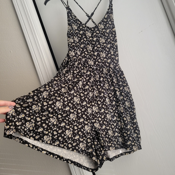 🟣Floral romper - Picture 2 of 6